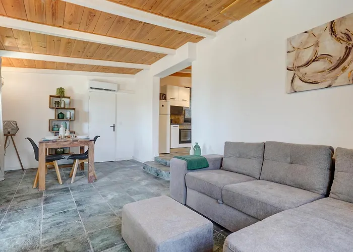 A Casetta - Maison Climatisee Avec Piscine Belgodere (Corsica)